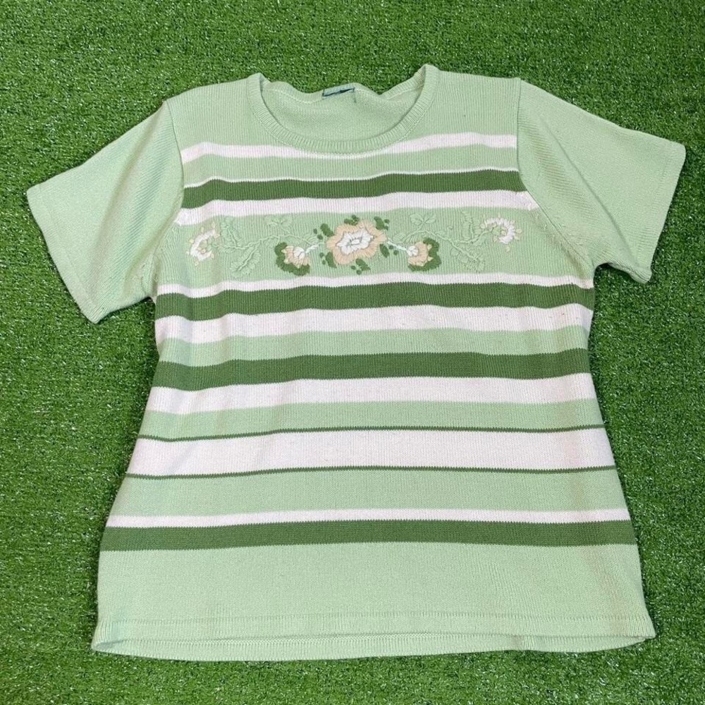 Vintage Women's M-L Green‎ Embroidered Knitted Top Grandmacore Cottagecore